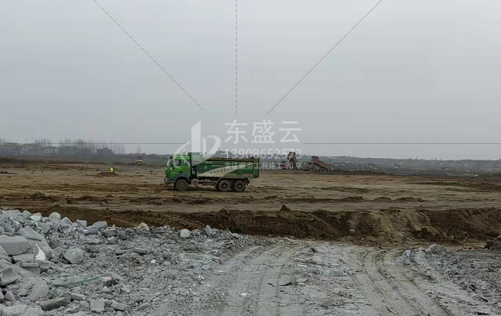 強(qiáng)夯公司東盛云，在襄陽(yáng)劉集比亞迪產(chǎn)業(yè)園提出合理化建議